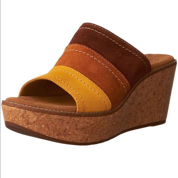 clarks nubuck wedge sandals